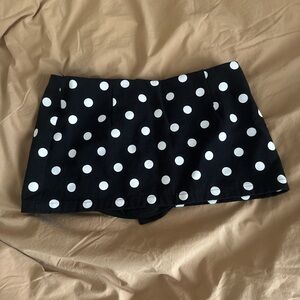 edikted size s black and white polka dot low rise mini skirt with safety shorts